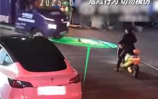 3岁幼童躺街上被快递车碾压身亡 中通快运回应 ！