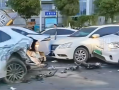 阿维塔失控 南宁市区时速100km/h连撞15台车！官方回应 ！