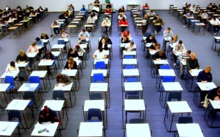 别中考了！社科院教授：12年义务教育条件已成熟 有利于培养高素质人才 !