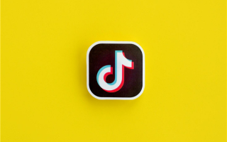 撞脸大S走红女生删除露脸视频：别烦我 !