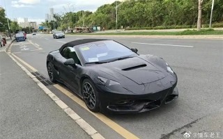 比亚迪全新超跑腾势Z曝光：敞篷、硬顶版本全都有 !
