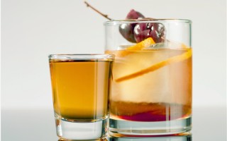 幼儿误将冰柜调冷冻模式致啤酒爆炸 父亲：大家引以为戒 !