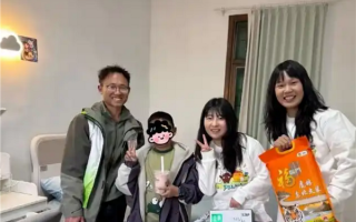 奶茶品牌一点点资助男孩戴小天才千元手表引热议：官方回应 ！