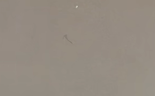 成都雷暴天气有人称拍到“真龙” 专家：只是简单的闪电 !