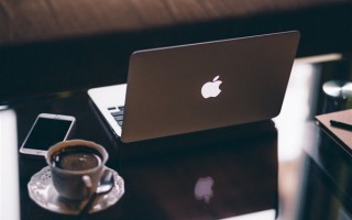 为灵动岛和M6处理器做准备！苹果OLED版MacBook Pro延至2027年发布 !