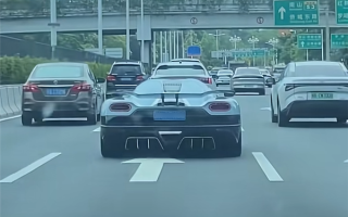 开车遇豪车被导航提醒注意避让 高德地图：是个误会 !