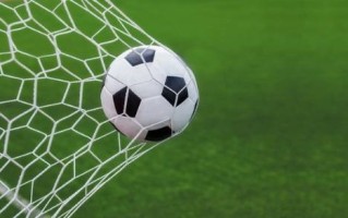 下场对阵日本！东亚杯国足0-3不敌韩国 网友吐槽看到绝望像大人打小孩 !