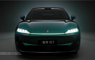 首发极光绿车漆 新款智界R7官图发布：颜值终于不再是短板 !