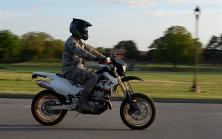 电动自行车限速25km/h！清华教授又一次建议放开禁限摩：应把选择权还给大家 ！