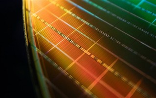 存储价格狂飙不止！三星将对DRAM产品涨价最高30% !