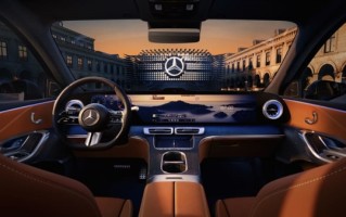 奔驰：后续推出的新车将保留大屏幕和实体按键 !