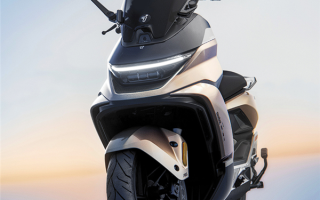 号称燃油125踏板颠覆者 九号M5系列电动摩托发布：7499元起 !