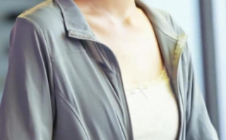 撞脸张柏芝周迅！神似杨颖！15岁素人女孩全网走红 ！