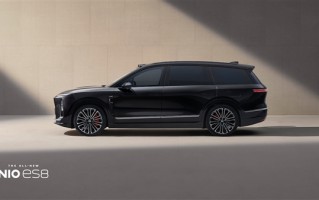 百万级豪车气场！全新蔚来ES8内饰官图公布：吸顶屏、大冰箱、零重力座椅全上车 !