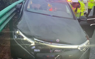 67万买的奔驰被追尾后报废 对方全责其保司却只赔24万 !