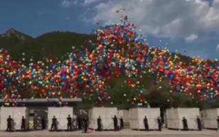 天安门广场放飞气球可完全降解：8万只气球将同时升空 !