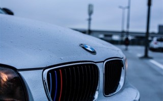 宝马4S店关门跑路 车主集体维权：花万元买的保养套餐用不了 !