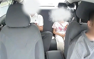 致死案例频发！央视提醒：后排乘客不系安全带属违法 !