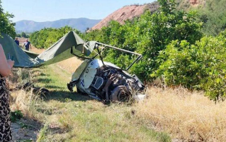 曾言飞行感受到自由 南非女星开直升机撞上高压电线坠亡 !